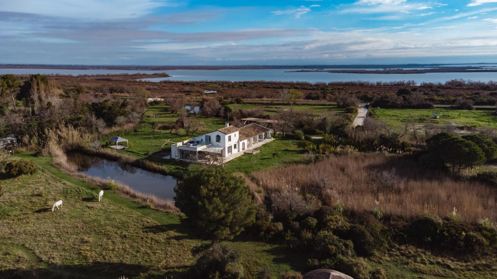 Mas Du Couvin, Maison D'Hotes En Camargue Сент-Марі-де-ла-Мер Екстер'єр фото